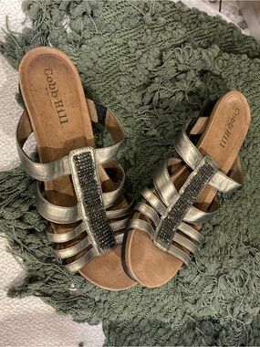 Cobb Hill by New Balance Metallic Silver Beaded Strappy Sandals. Size 10M
